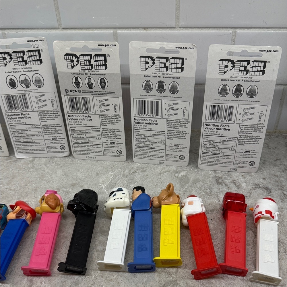 18 PEZ dispensers mix of sealed loose Star Wars, Trolls, Santa, Superman, others - Picture 7 of 13